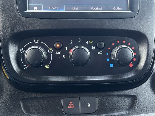 Opel Vivaro 1.6 CDTI 126 PK / L1H1 / 1e EIG. / TREKHAAK / AIRCO / CRUISE / NAVI / CAMERA / BLUETOOTH ActivLease financial lease