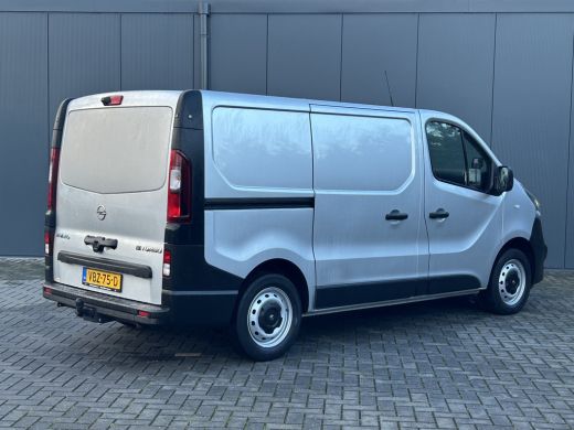 Opel Vivaro 1.6 CDTI 126 PK / L1H1 / 1e EIG. / TREKHAAK / AIRCO / CRUISE / NAVI / CAMERA / BLUETOOTH ActivLease financial lease