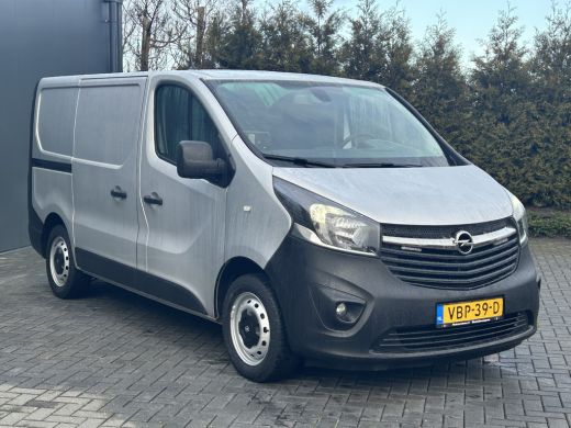Opel Vivaro 1.6 CDTI 126 PK / L1H1 / 1e EIGENAAR / AIRCO / CRUISE / NAVI / CAMERA / BLUETOOTH ActivLease financial lease