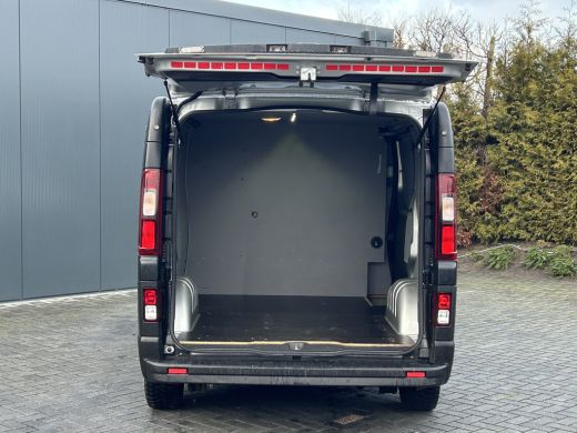 Opel Vivaro 1.6 CDTI 126 PK / L1H1 / 1e EIGENAAR / AIRCO / CRUISE / NAVI / CAMERA / BLUETOOTH ActivLease financial lease