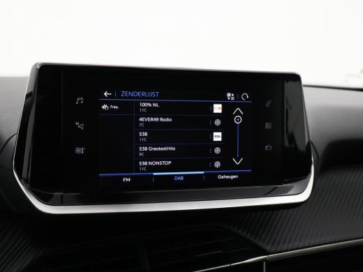 Peugeot 2008 1.2 PURETECH BLEU VERTIGO + LED | APPLE CARPLAY | ANDROID AUTO | DEALER ONDERHOUDEN ActivLease financial lease