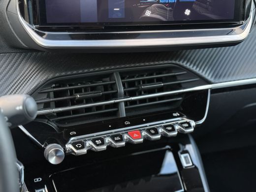 Peugeot 208 Hybrid 100 e-DCS6 Allure Cruise control adeptief met stop&go | Lichtmetalen velgen 16" | Apple ca... ActivLease financial lease