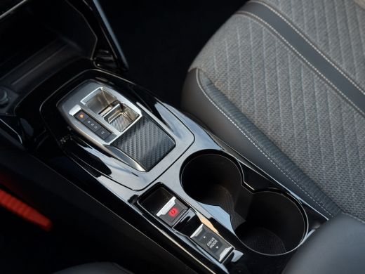 Peugeot 208 Hybrid 100 e-DCS6 Allure Cruise control adeptief met stop&go | Lichtmetalen velgen 16" | Apple ca... ActivLease financial lease