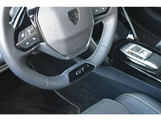 Peugeot 208 Hybrid 100 e-DCS6 GT | Navigatie by App | Sfeerverlichting | Full-LED | Achteruitrijcamera | Spor... ActivLease financial lease
