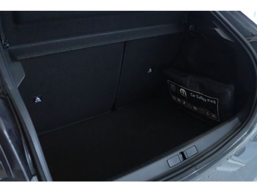 Peugeot 208 Hybrid 110 e-DCS6 GT | Cruise Control | Camera | Keyless | Carplay | 17 Inch | ActivLease financial lease