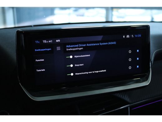 Peugeot 208 Hybrid 110 e-DCS6 GT | Cruise Control | Camera | Keyless | Carplay | 17 Inch | ActivLease financial lease