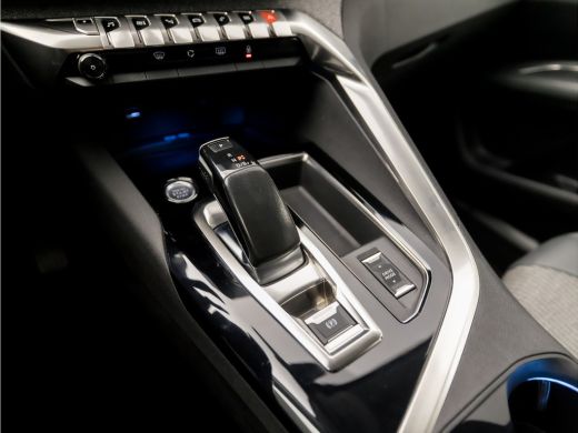 Peugeot 3008 1.6 HYbrid 225 Allure 225Pk Automaat (APPLE CARPLAY, STANDKACHEL, GROOT NAVI, CAMERA, XENON, DIGI... ActivLease financial lease