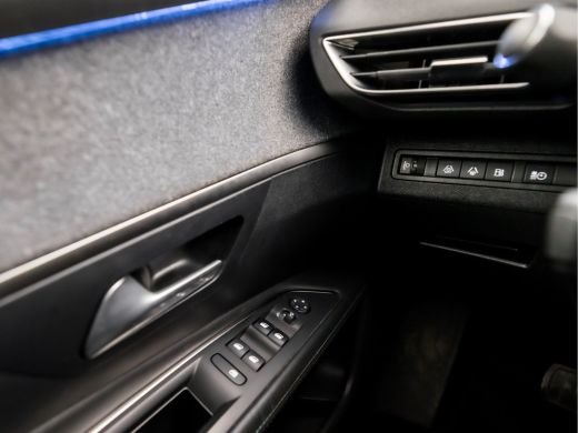 Peugeot 3008 1.6 HYbrid 225 Allure 225Pk Automaat (APPLE CARPLAY, STANDKACHEL, GROOT NAVI, CAMERA, XENON, DIGI... ActivLease financial lease