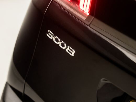 Peugeot 3008 1.6 HYbrid 225 Allure 225Pk Automaat (APPLE CARPLAY, STANDKACHEL, GROOT NAVI, CAMERA, XENON, DIGI... ActivLease financial lease