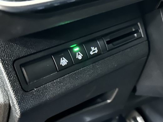 Peugeot 5008 1.2 PureTech Blue Lease GT | Focal Audio | Black Pack | 19'' Lichtmetalen velgen | Panoramadak | ... ActivLease financial lease