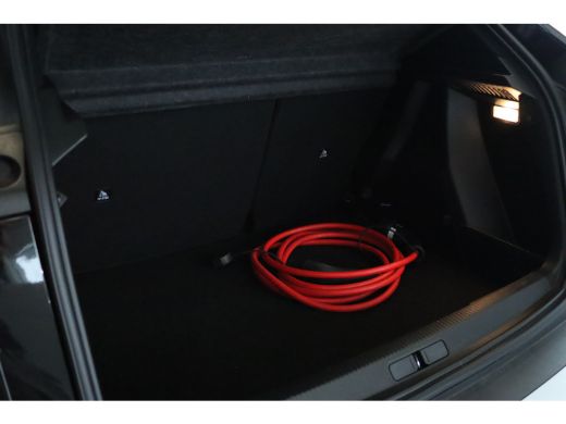 Peugeot e-2008 EV 136PK 50KWH ACTIVE PACK | Cruise Control | Navigatie | Climate | Carplay | LMV | PDC ActivLease financial lease