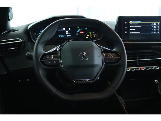 Peugeot e-2008 EV 136PK 50KWH ACTIVE PACK | Cruise Control | Navigatie | Climate | Carplay | LMV | PDC ActivLease financial lease