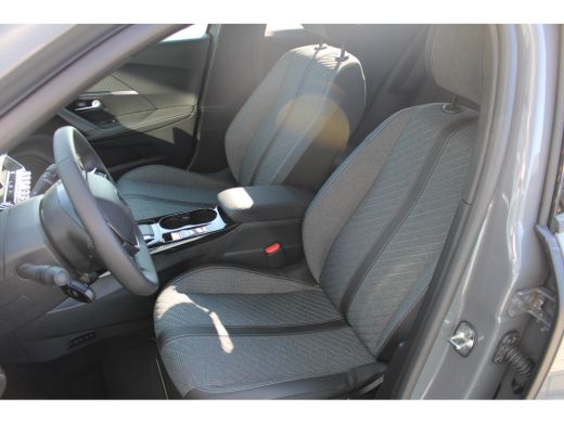 Peugeot e-2008 EV Allure 54 kWh ActivLease financial lease