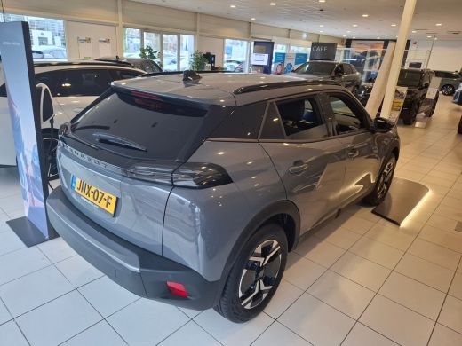 Peugeot e-2008 EV Allure 54 kWh ActivLease financial lease