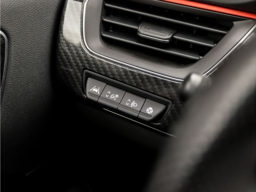 Renault Arkana 1.3 TCe 140 R.S. Line Sport 141Pk Automaat (GROOT NAVIGATIE, APPLE CARPLAY, CAMERA, LEDEREN SPORT... ActivLease financial lease