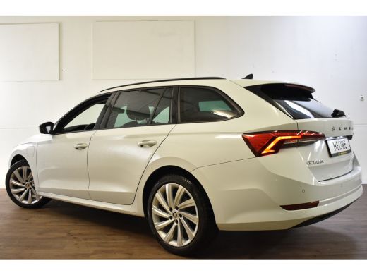 Skoda Octavia Combi TSI iV PHEV 204PK DSG HYBRID BUSINESS NAVI/CARPLAY/PDC STOELVERW ActivLease financial lease