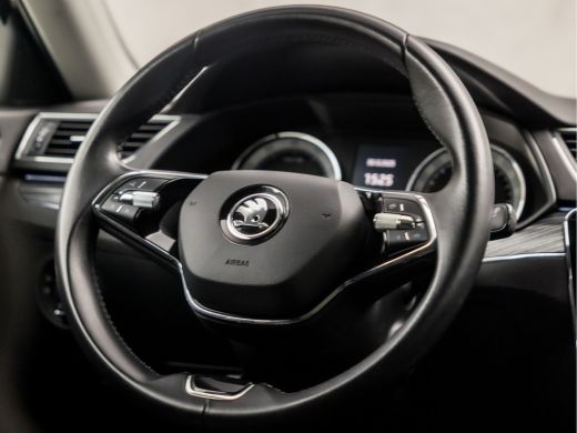 Skoda Superb Combi 1.5 TSI ACT Sport 150Pk Automaat (APPLE CARPLAY, GROOT NAVI, MEMORY SEATS, STOELVERWARMING,... ActivLease financial lease