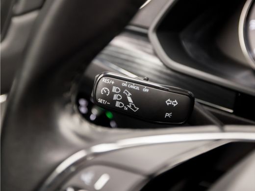 Skoda Superb Combi 1.5 TSI ACT Sport 150Pk Automaat (APPLE CARPLAY, GROOT NAVI, MEMORY SEATS, STOELVERWARMING,... ActivLease financial lease