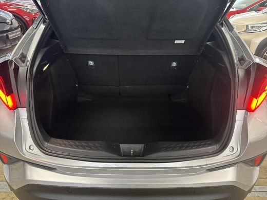 Toyota C-HR 1.8 Hybrid Executive | 06-10141018 Voor meer informatie ActivLease financial lease