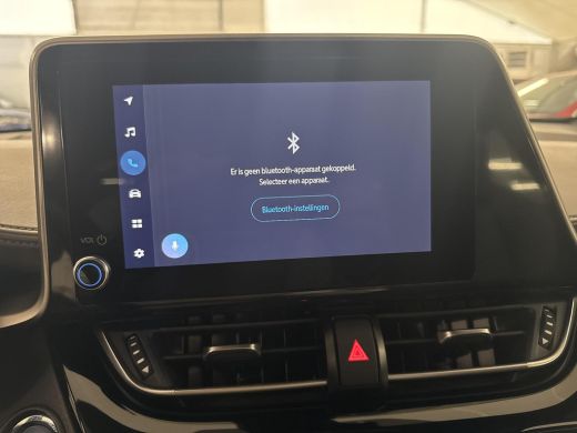 Toyota C-HR 1.8 Hybrid Executive | 06-10141018 Voor meer informatie ActivLease financial lease