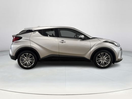 Toyota C-HR 1.8 Hybrid Executive | 06-10141018 Voor meer informatie ActivLease financial lease