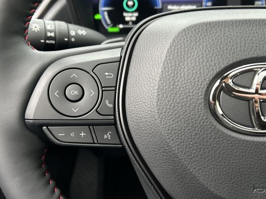 Toyota Corolla Cross Hybrid 180 GR Sport + Panoramadak | Nieuwe auto | Uit voorraad leverbaar | ActivLease financial lease