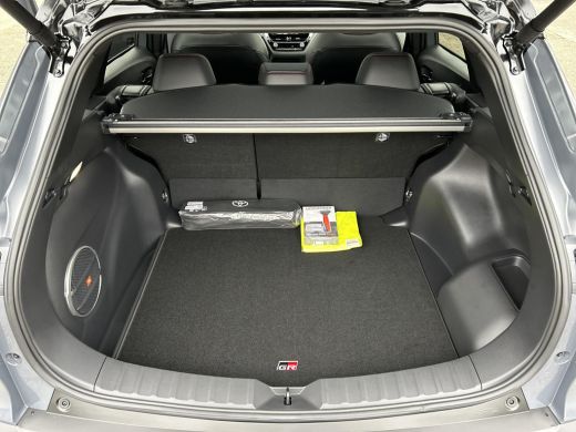 Toyota Corolla Cross Hybrid 180 GR Sport + Panoramadak | Nieuwe auto | Uit voorraad leverbaar | ActivLease financial lease