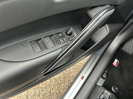 Toyota Corolla Cross Hybrid 180 GR Sport + Panoramadak | Nieuwe auto | Uit voorraad leverbaar | ActivLease financial lease