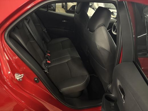 Toyota Corolla Hybrid 140 Executive | 06-10141018 Voor meer informatie ActivLease financial lease