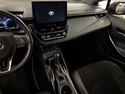 Toyota Corolla Hybrid 140 Executive | 06-10141018 Voor meer informatie ActivLease financial lease