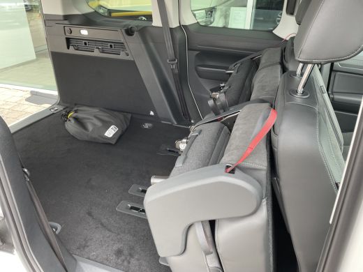 Volkswagen Caddy 1.5 TSI 150PK DSG Hybride Style | app connect | Led koplampen ActivLease financial lease