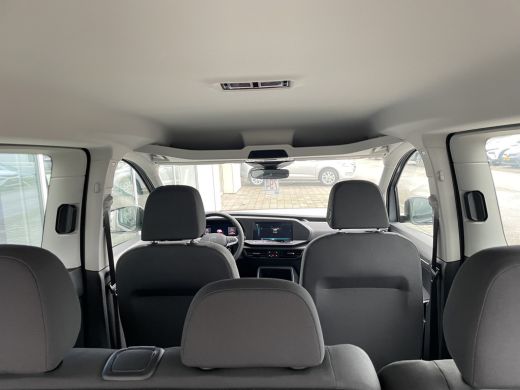 Volkswagen Caddy Kombi 1.5 TSI 150PK DSG Hybride | app connect | trekhaak | 5 zitplaatsen | Trekhaak | App connect ActivLease financial lease