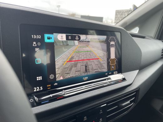 Volkswagen Caddy Kombi 1.5 TSI 150PK DSG Hybride | app connect | trekhaak | 5 zitplaatsen | Trekhaak | App connect ActivLease financial lease