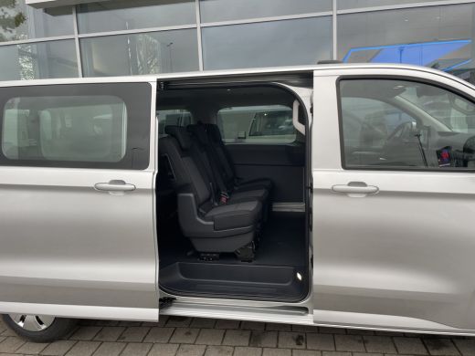 Volkswagen e-Transporter L2 Life 64 kWh | 218PK | 9 Persoons | Navigatie ActivLease financial lease