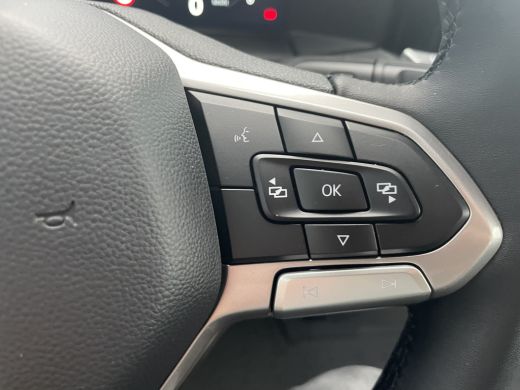 Volkswagen e-Transporter L2 Life 64 kWh | 218PK | 9 Persoons | Navigatie ActivLease financial lease