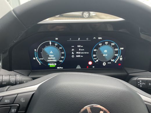 Volkswagen e-Transporter L2 Life 64 kWh | 218PK | 9 Persoons | Navigatie ActivLease financial lease