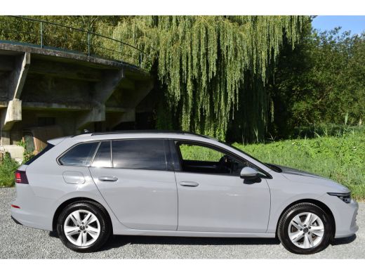 Volkswagen Golf Variant Variant NEW 1.5 TSI LIFE VIRTUAL/PDC/CARPLAY /STUURVERW /FABRIEKS GARANTIE ActivLease financial lease