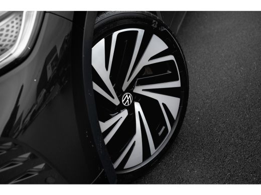 Volkswagen ID.4 GTX 300pk 4Motion 77 kWh | Trekhaak | Stoel & Stuurverwarming | 21" | Adaptive Cruise ActivLease financial lease