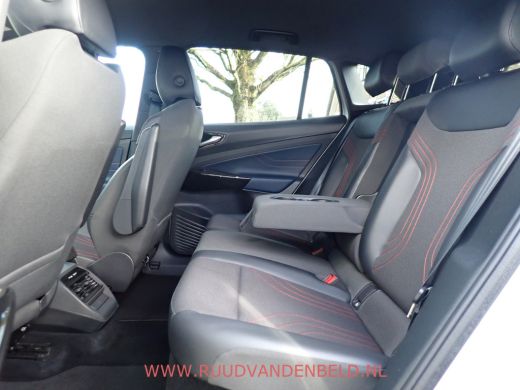 Volkswagen ID.4 GTX 4Motion 77kWh 95%SOH ACC / TREKHAAK / HEAD-UP / ADAPTIEVE CRUISE ActivLease financial lease