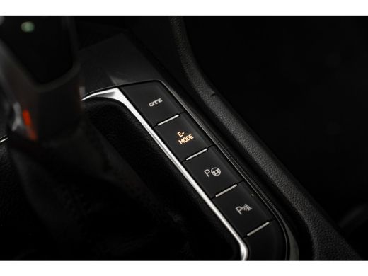 Volkswagen Tiguan 1.4 TSI eHybrid 245pk Life | Trekhaak | Camera | Head-Up | Stoel & Stuurverwarming | 18" ActivLease financial lease