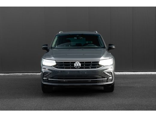 Volkswagen Tiguan 1.4 TSI eHybrid 245pk Life | Trekhaak | Camera | Head-Up | Stoel & Stuurverwarming | 18" ActivLease financial lease