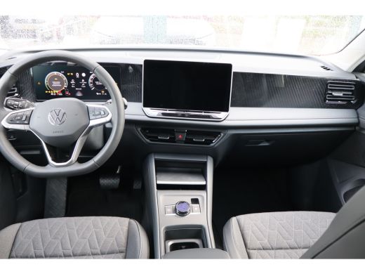 Volkswagen Tiguan Life Edition - eHybrid | Inclusief &euro;2000,- inruilvoordeel | Trekhaak | 'App-Connect' draadloze sm... ActivLease financial lease