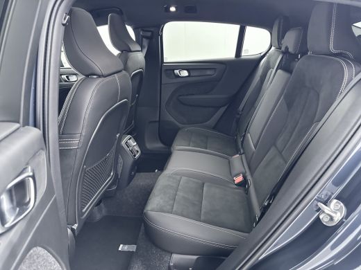 Volvo  EC40 Single Motor Extended Range Ultra Black Ed. 82 kWh | 20" | Leder / Nubuck | Trekhaak | Pixel LED ... ActivLease financial lease