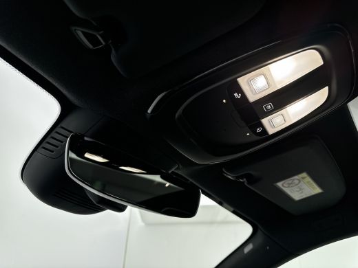 Volvo  EC40 Single Motor Extended Range Ultra Black Ed. 82 kWh | 20" | Leder / Nubuck | Trekhaak | Pixel LED ... ActivLease financial lease