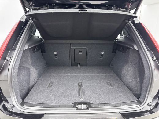 Volvo  EX40 Single Motor Extended Range Plus 82 kWh | 19" Allseason | Lederen bekleding | Adaptieve Cruise | ... ActivLease financial lease