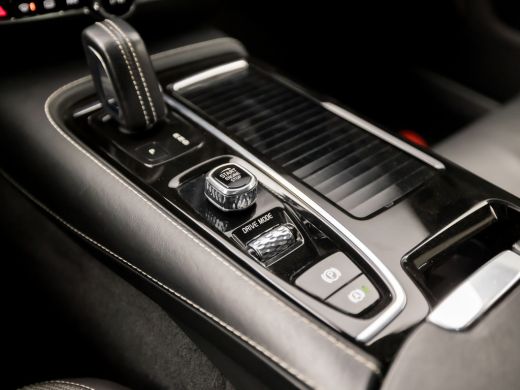 Volvo  V60 2.0 T8 Twin Engine AWD Polestar Engineered 407Pk Automaat (PANORAMADAK, BOWERS&WILKINS AUDIO, HEA... ActivLease financial lease