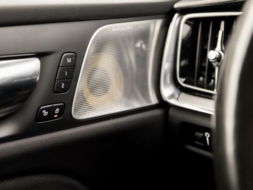 Volvo  V60 2.0 T8 Twin Engine AWD Polestar Engineered 407Pk Automaat (PANORAMADAK, BOWERS&WILKINS AUDIO, HEA... ActivLease financial lease