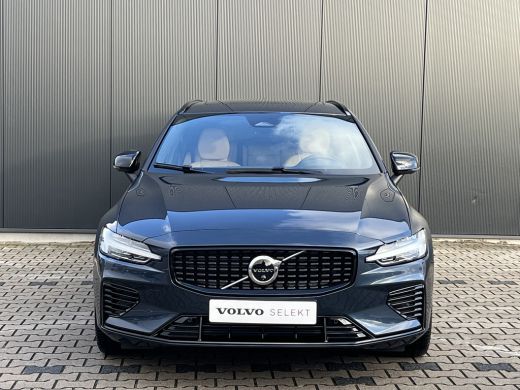 Volvo  V60 T8 Plug-in hybrid AWD Plus Performance Edition Dark | Panoramadak | Stoelventilatie | Harman/Kard... ActivLease financial lease