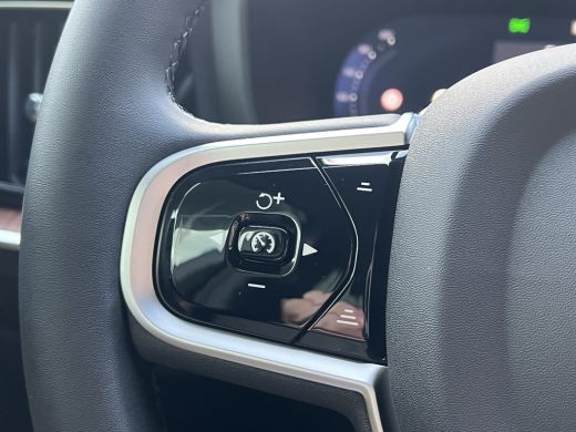 Volvo  V60 T8 Plug-in hybrid AWD Plus Performance Edition Dark | Panoramadak | Stoelventilatie | Harman/Kard... ActivLease financial lease