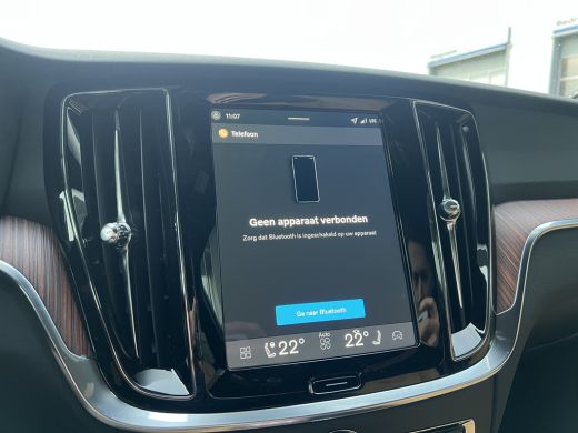 Volvo  V60 T8 Plug-in hybrid AWD Plus Performance Edition Dark | Panoramadak | Stoelventilatie | Harman/Kard... ActivLease financial lease